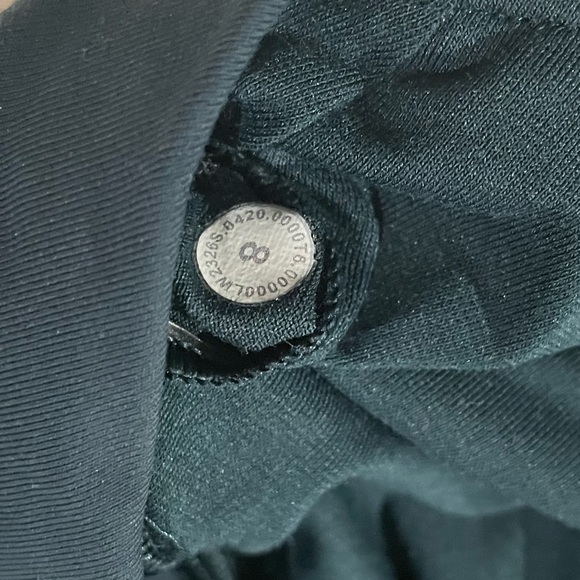 Lululemon Energy Bra - Picture 3 of 3